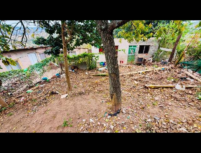 3 BEDROOM HOUSE FOR SALE IN KWANDENGEZI